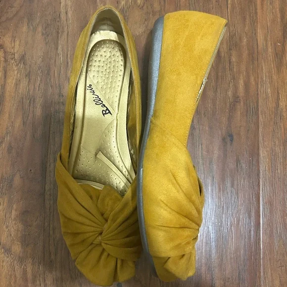 Mustard Yellow Microsuede Ballet Flats Like New - Picture 6 of 10